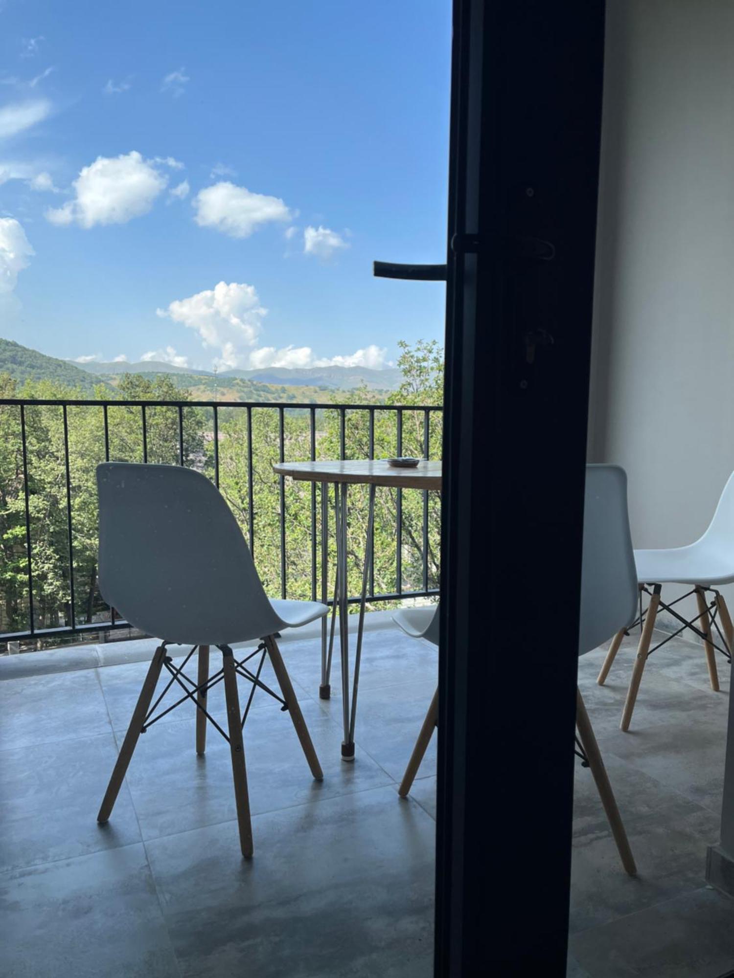Monstera Leaf Appartment, Kechi House, Tsaghkadzor Bagian luar foto